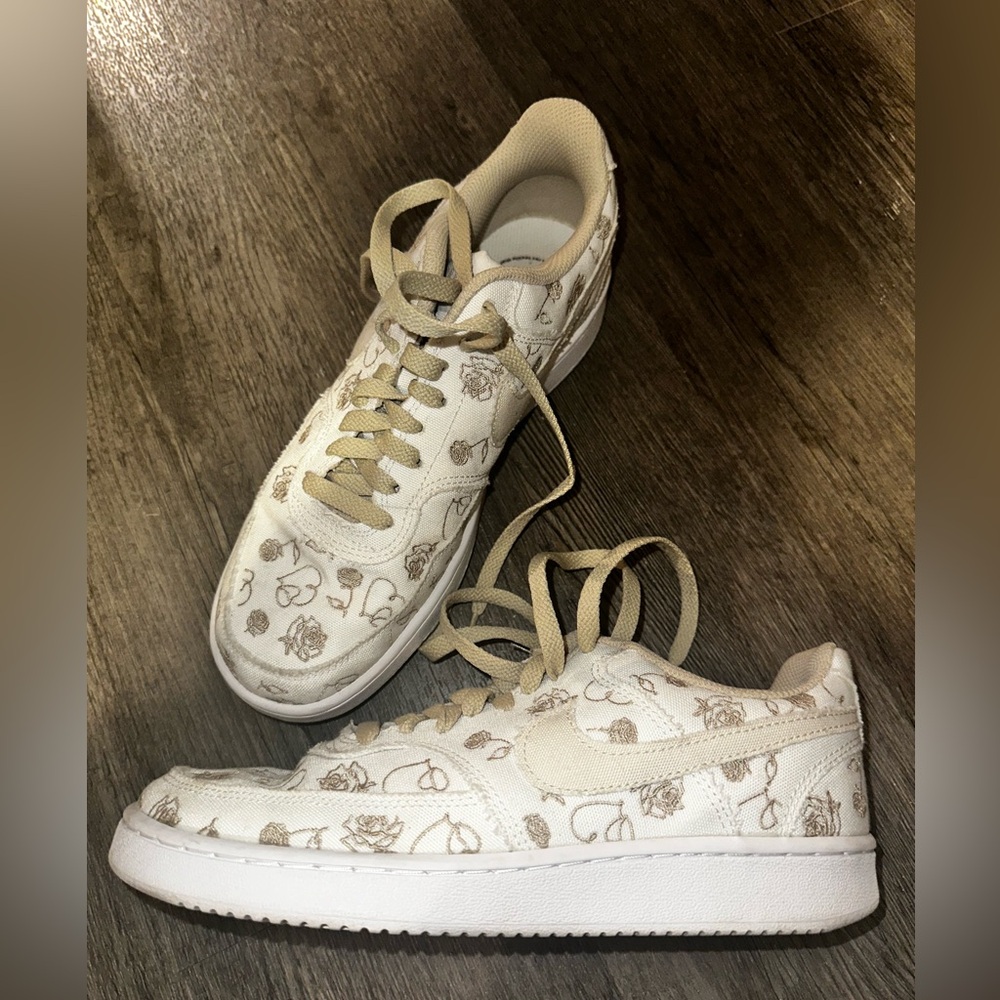 Nike Court Vision Low Valentines Day Heart